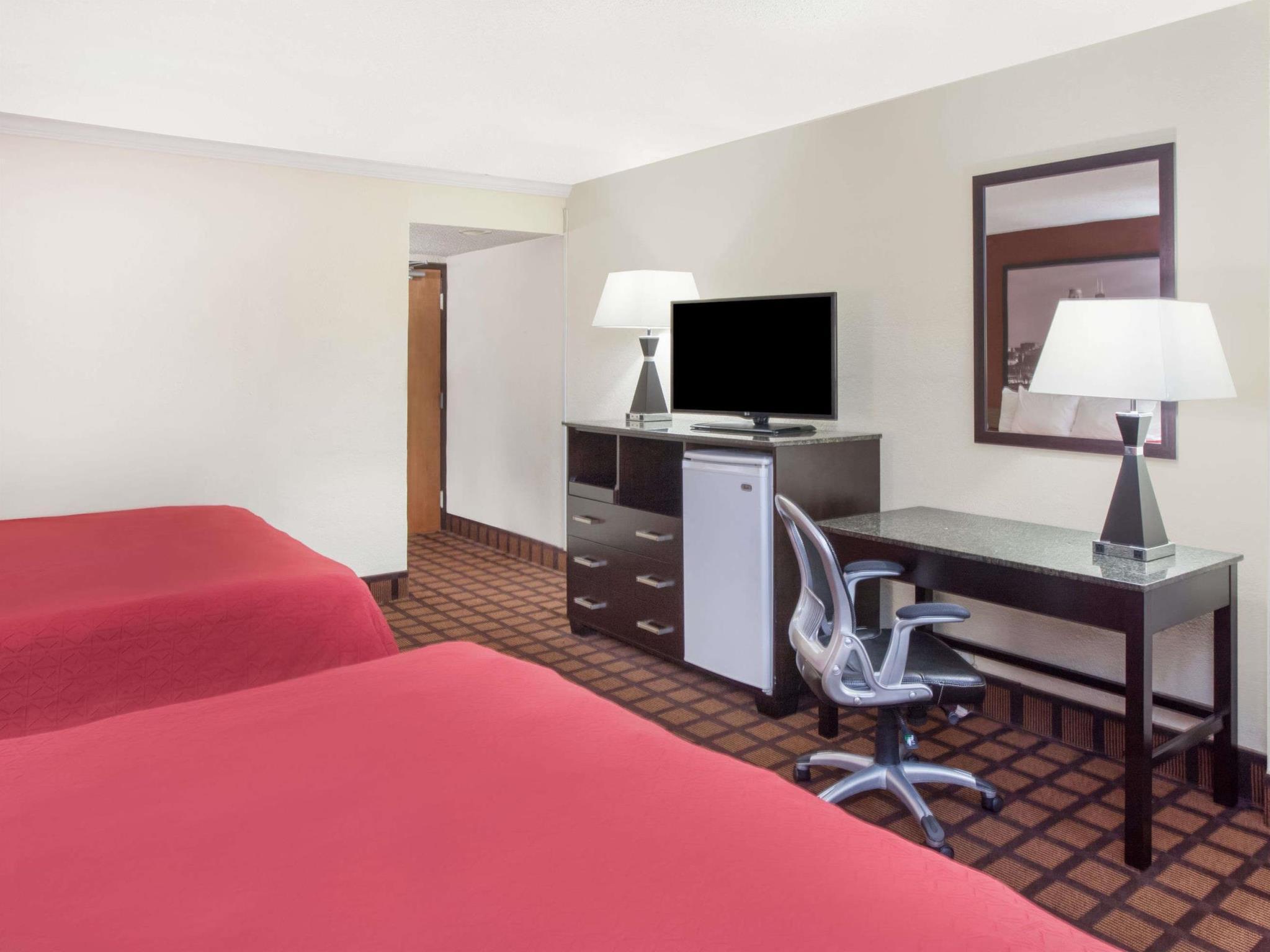 Отель Super 8 By Wyndham Chicago Il Экстерьер фото