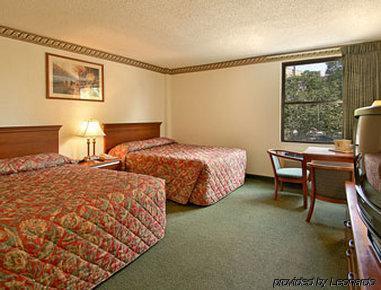 Отель Super 8 By Wyndham Chicago Il Номер фото