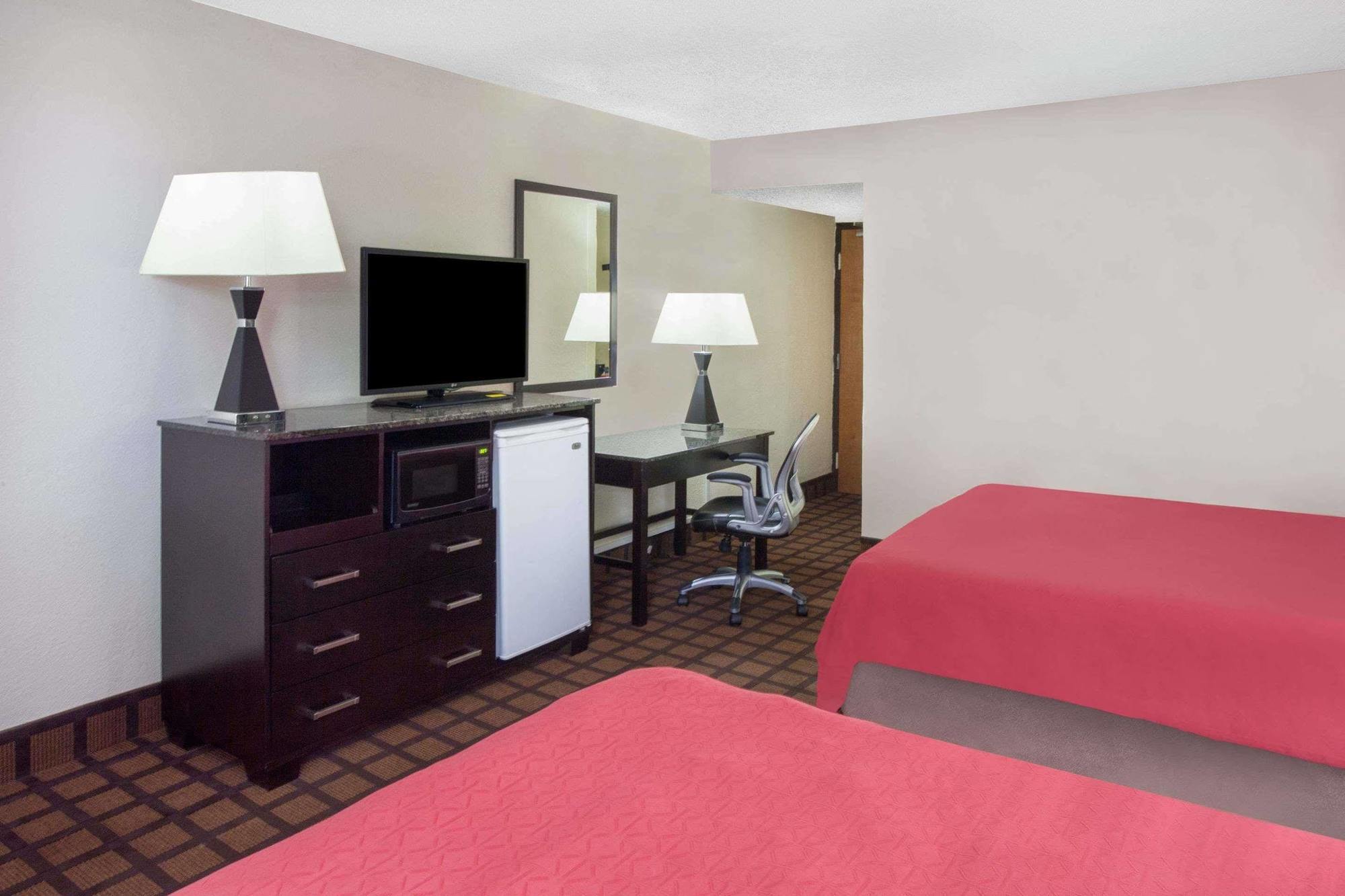 Отель Super 8 By Wyndham Chicago Il Экстерьер фото